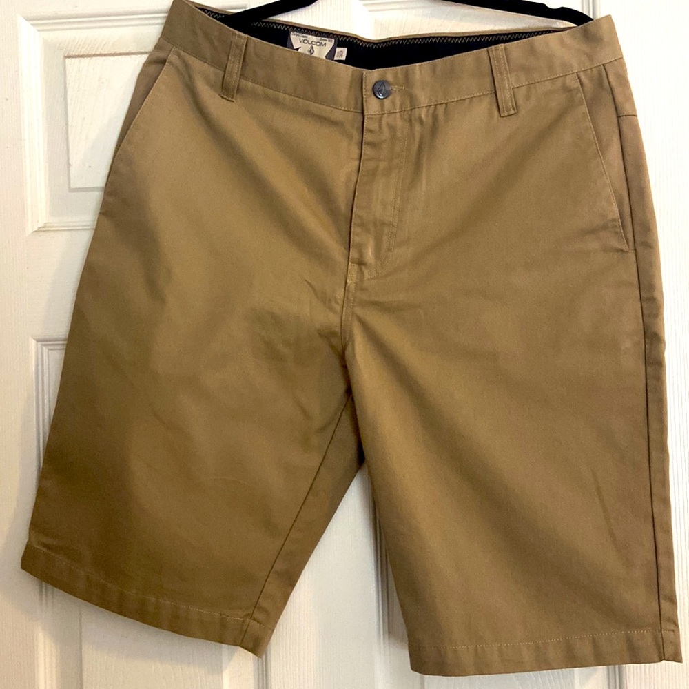 Men’s Volcom shorts Size 32 like new